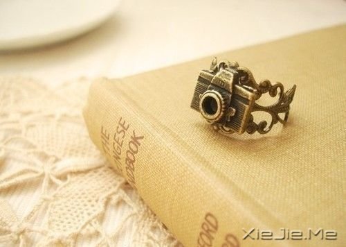 ��������Լ���Ц�ݲ��������ķ羰 (8)